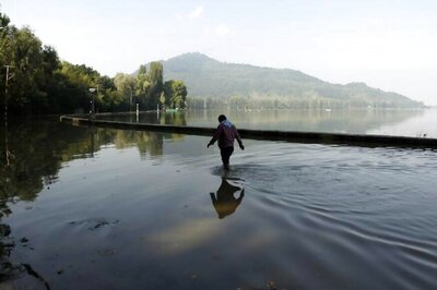 Flood Alert in Kashmir as Rains Continue to Lash Valley, Schools Closed