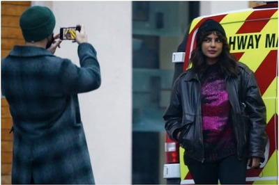 Nick Jonas Snaps Priyanka Chopra's Pics Mid-street and We're in Love with Him