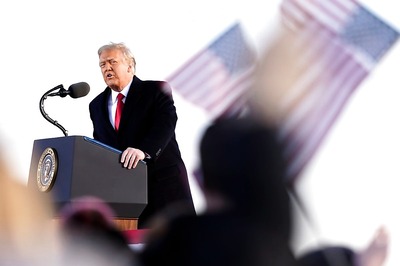 In Keeping With the Tradition, Donald Trump Leaves a Letter to Successor Joe Biden