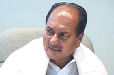 Kerala MPs seek Antony's intervention to resolve crisis