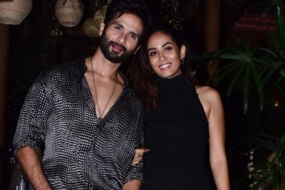 Mira Rajput Poses with Shahid Kapoor On Her Bday Bash: Genelia-Riteish, Shibani-Farhan, Others Attend