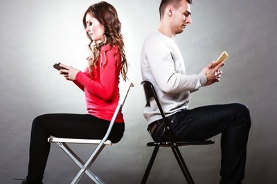 Phubbing: Why People Ignore Friends For Smartphones