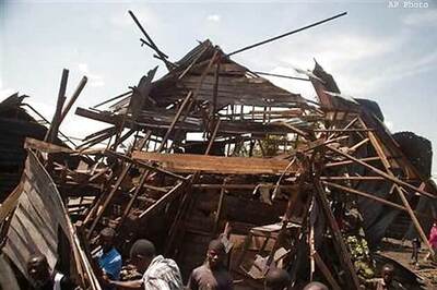 United Nations forces join Congo soldiers on the front line