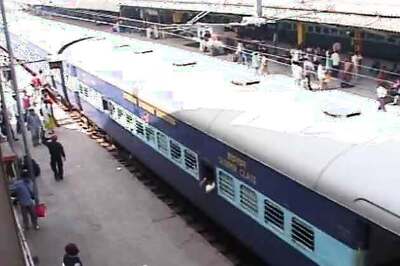 Railway Budget 2014-15: Special steps to be taken for safety of women in trains