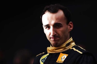 Kubica back in hospital after slipping on ice