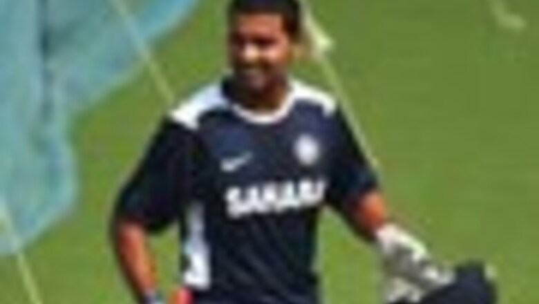 Ganguly, Dhoni resume play on Day 2 | Live score