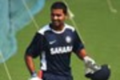 Ganguly, Dhoni resume play on Day 2 | Live score