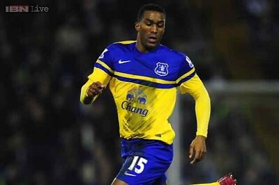 Sylvain Distin signs contract extension at Everton