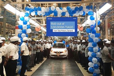 Tata Motors Rolls Out 1,00,000th Tata Tiago From Sanand Facility