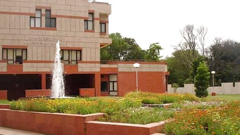 IIT-K students bag $210,000 pay package