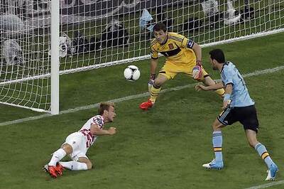 Casillas shows why he is 'Saint Iker'
