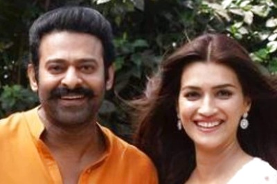 Kriti Sanon Says Her Adipurush Co-star Prabhas Has 'Purity in His Eyes': Would Love to Work With Him Again