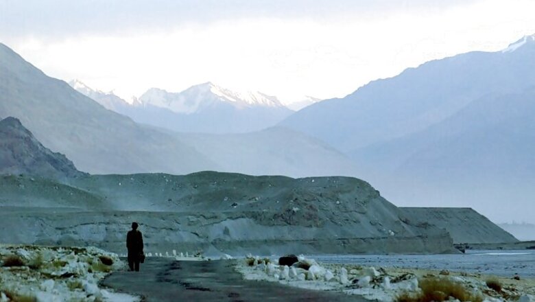 Army Captain dies in avalanche in Siachen glacier, 15 soldiers rescued