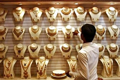 Union Budget 2015: Commerce Ministry seeks cut in gold import duty