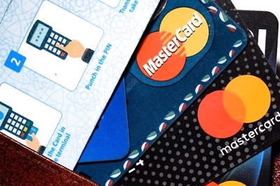Why You Should Never Link Your Debit Card To Digital Wallets On Your Phone