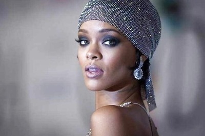 Chris Brown Spends 30,000 Dollars On Birthday Present For Rihanna