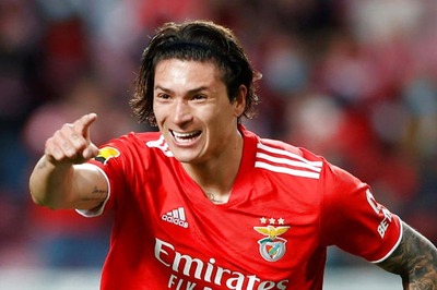 Liverpool Agree 75mn-Euro Deal for Benfica Striker Darwin Nunez