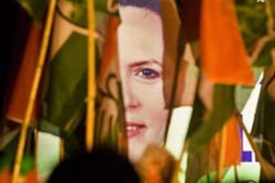 Trust vote win, a filip for economic reforms: India Inc