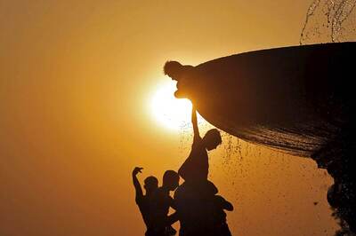 Delhi Records Maximum Temperature of 37.3 Degrees Celsius