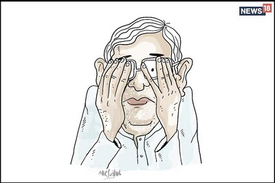 'Sushasan Babu' Nitish Kumar Finds Himself in Labyrinth of His Own Making