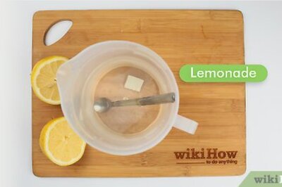 How to Make Strawberry Lemonade