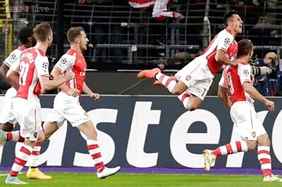 Champions League: Arsenal beat Anderlecht 2-1 to stay 2nd in group