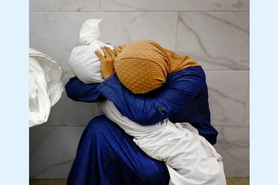 Reuters Photographer Wins World Press Photo Of the Year With Poignant Shot From Gaza
