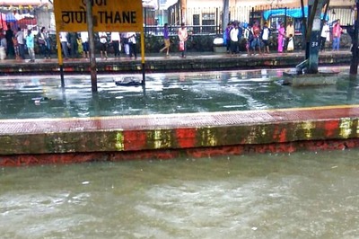 High Tide-Heavy Rain Combo Spells Trouble For Mumbai Shores