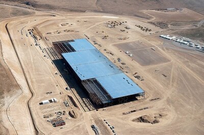 Tesla Gigafactory Chemical Spill: No Serious Injuries, Affect on Production