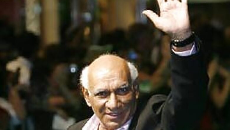Yash Chopra to direct another romantic movie