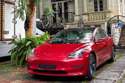 India's First Tesla Model 3 in Red Paint Comes to Bangalore as Wait For Official Launch Continues