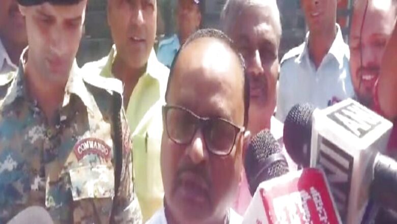 Bihar: JD(U) MLA Abuses Journalists on Being Asked Why He Carried Pistol Inside Hospital