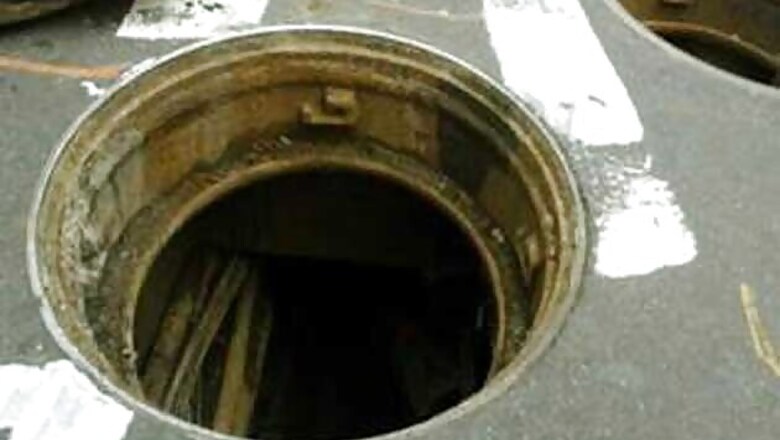 Child dead after falling in manhole: HC notice to Delhi government, police