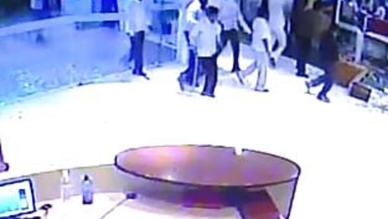 In pics: CCTV pics of IBN Lokmat office in Mumbai