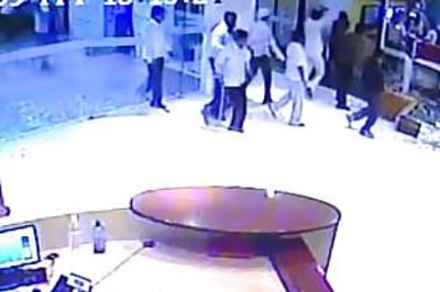 In pics: CCTV pics of IBN Lokmat office in Mumbai