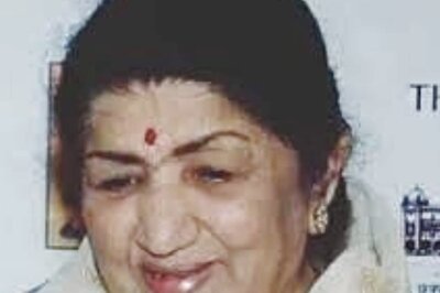 Ayodhya Saints Perform 'Mahamrityunjay Jaap' for Lata Mangeshkar as Singer Continues to Remain in the ICU