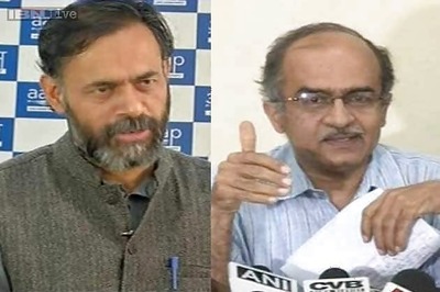 Aam Aadmi Party PAC to decide the fate of rebels Prashant Bhushan, Yogendra Yadav today