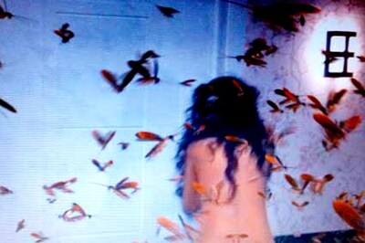 Esha Gupta bares all for 'Raaz 3'