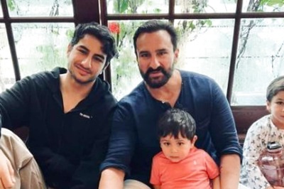 Kareena Kapoor Khan's 'Gang of Boys' Saif Ali Khan, Ibrahim, Taimur, Jeh Pose for a Pic and It's Too Adorable to Miss