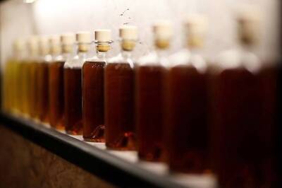 Andhra Pradesh to Reduce Retail Liquor Outlets to 2,934 by End of May