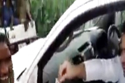 JD(U) Lawmaker Asks Bihar SEC to Take Action Against Tejashwi Yadav for 'Distributing Money'