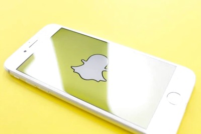 Snapchat Now Offers Footsteps To Know Your Location History: Here's How