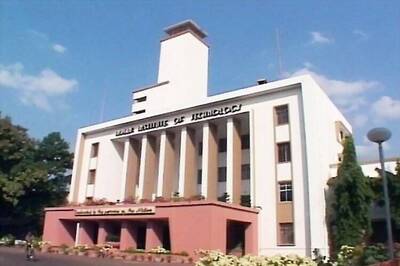 Facing shortage of faculty, IIT Kharagpur invites alumni back to classroom