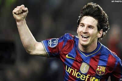 Messi lacks support with Argentina: Alves