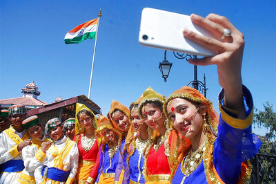 Now, Take 3D Selfies With New AI Software