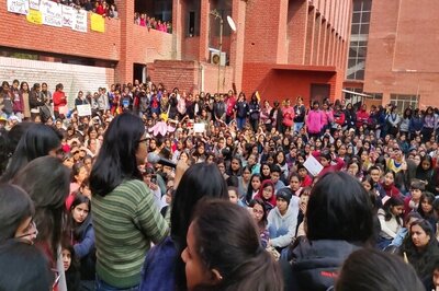 DU Issues Advisory to Ensure Women Students' Safety in Colleges after Alleged Molestation at Gargi