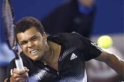 Tsonga's dream run continues, enters Australian Open semis