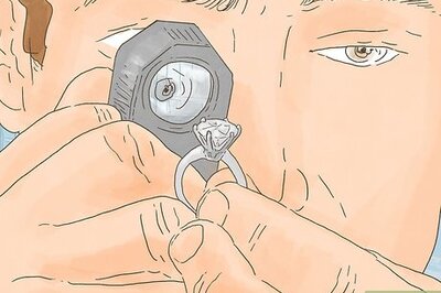 How to Become a Gemologist