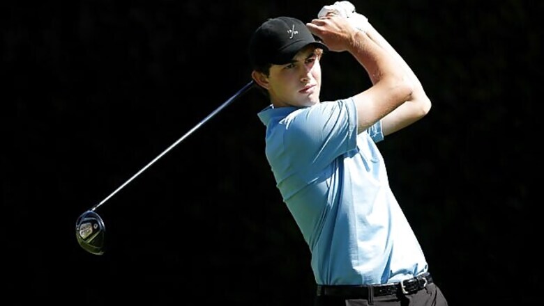 Top amateur Cantlay turns professional