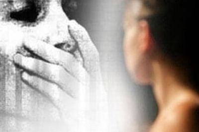 Cops strip 100 men to nab rapist-murderer